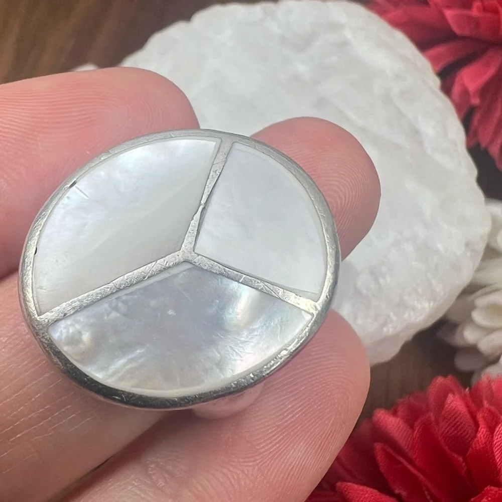 Vintage Chunky Mother of Pearl Inlay Ring Size 6 Sterling Silver Southwestern - Picture 3 of 13